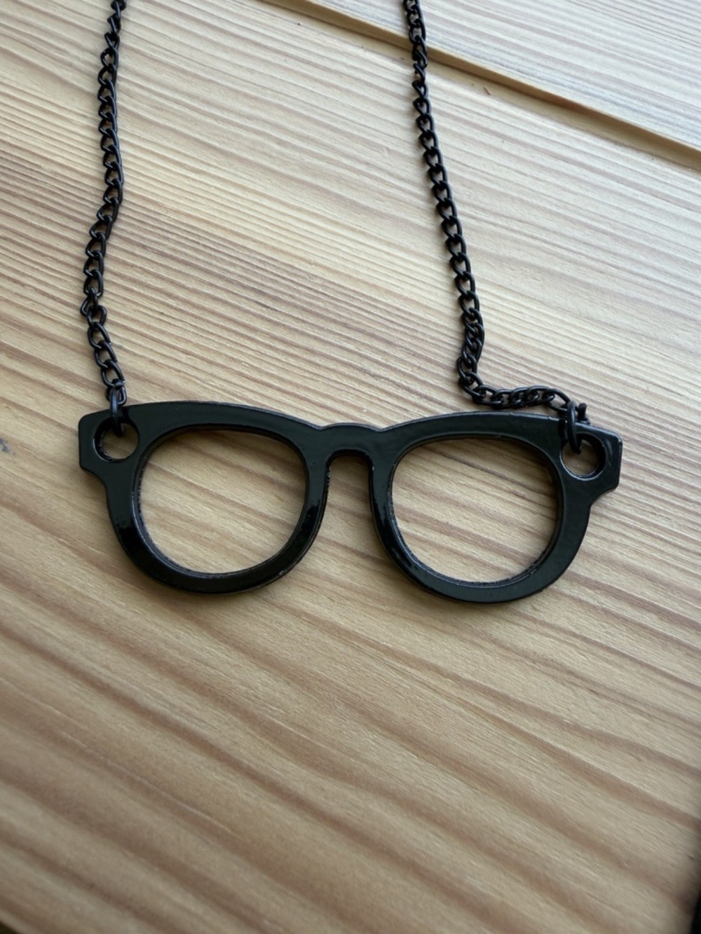 Perpetual Kid “Glasses Are Cool” Necklace, Black Hipster Chain Necklace Millenni